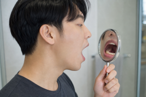 어금니 충치치료 비용은 왜 더 비쌀까